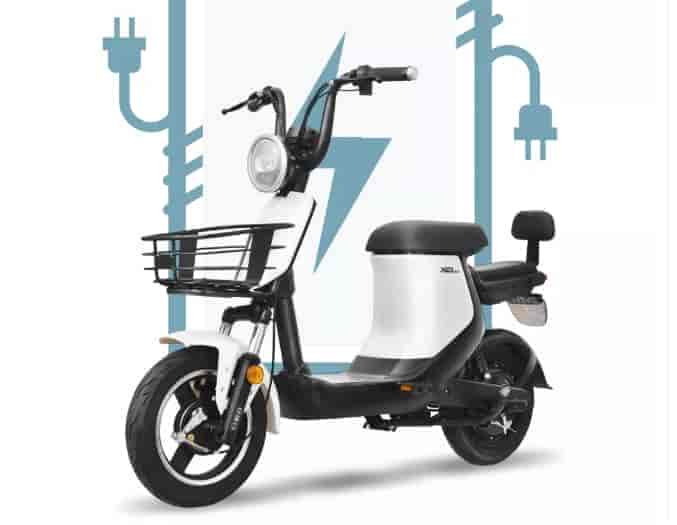 不止出行方便，新日XC1充電更便捷