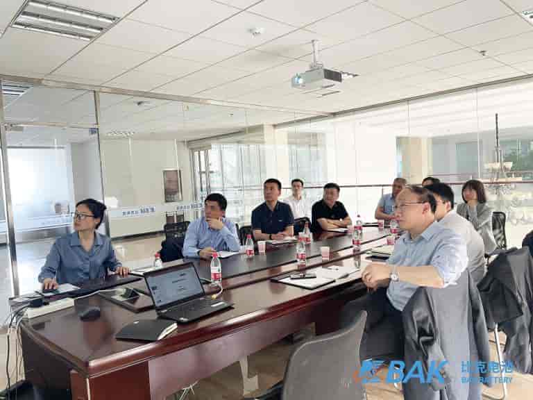 比克電池：中科院院士到訪鄭州比克，將在多方面展開深入合作
